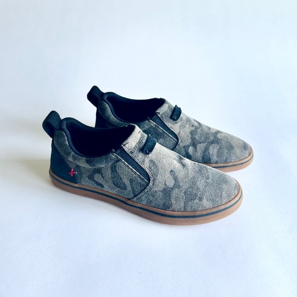 Men’s Xtra Tuf Green Military Fabric Rubber Outsole Low Top Sneakers Size 8 - Picture 1 of 16